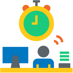 موظف يجلس على مكتب وخلفه ساعة حائط